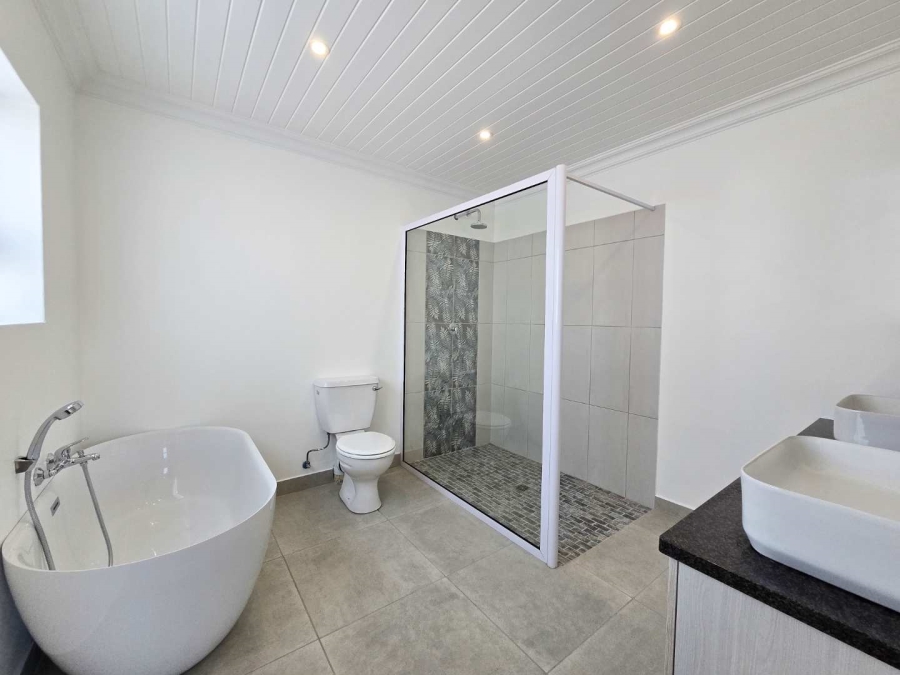 3 Bedroom Property for Sale in Stilbaai Wes Western Cape